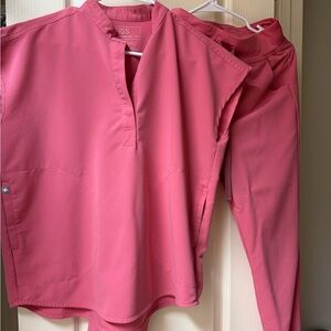 Figs Desert Rose Women’s Scrub Set